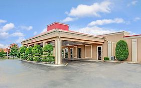 Ramada By Wyndham Murfreesboro